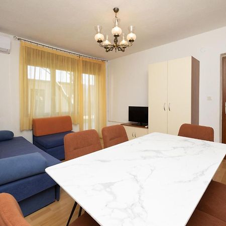 3 Bedroom Gorgeous Apartment In Trogir Exterior foto