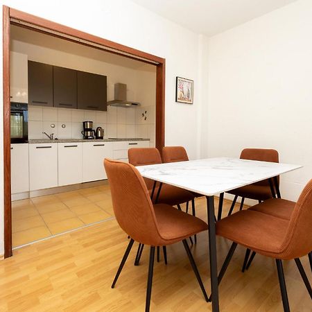 3 Bedroom Gorgeous Apartment In Trogir Exterior foto