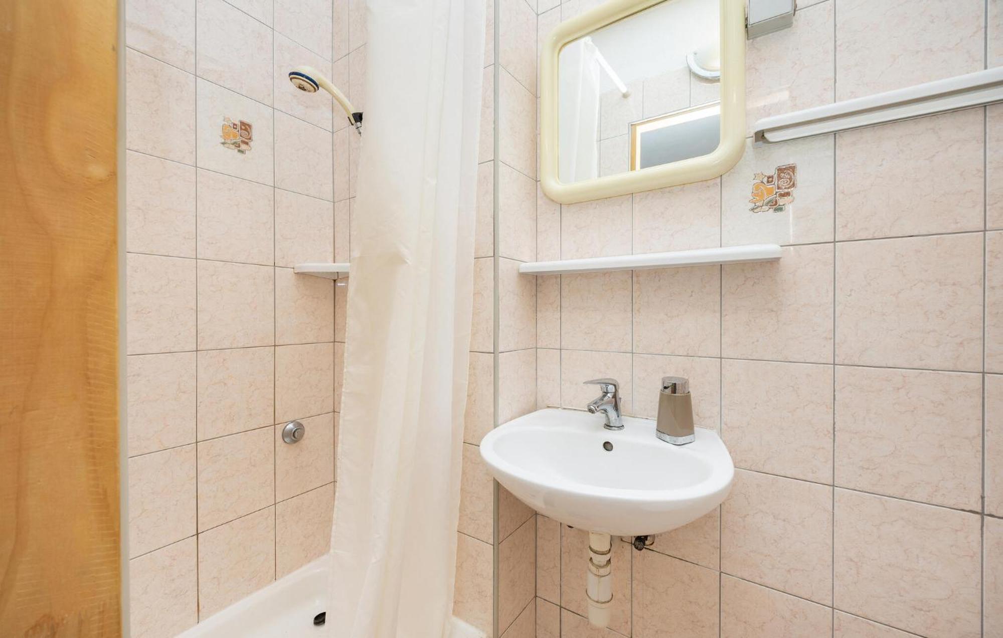 3 Bedroom Gorgeous Apartment In Trogir Exterior foto